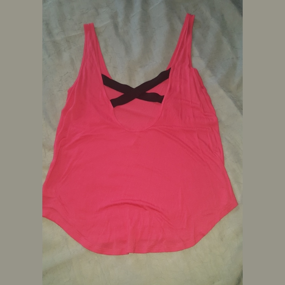 Coral Victoria's Secret  Tank (SM)